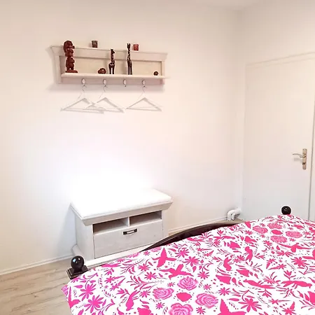 Happy Mind Апартаменты *